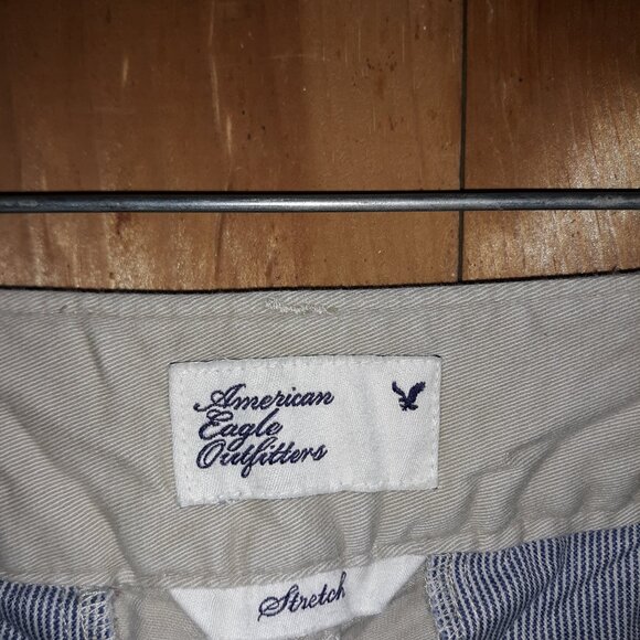American Eagle Outfitters Item (( 329 )) - Picture 6 of 6